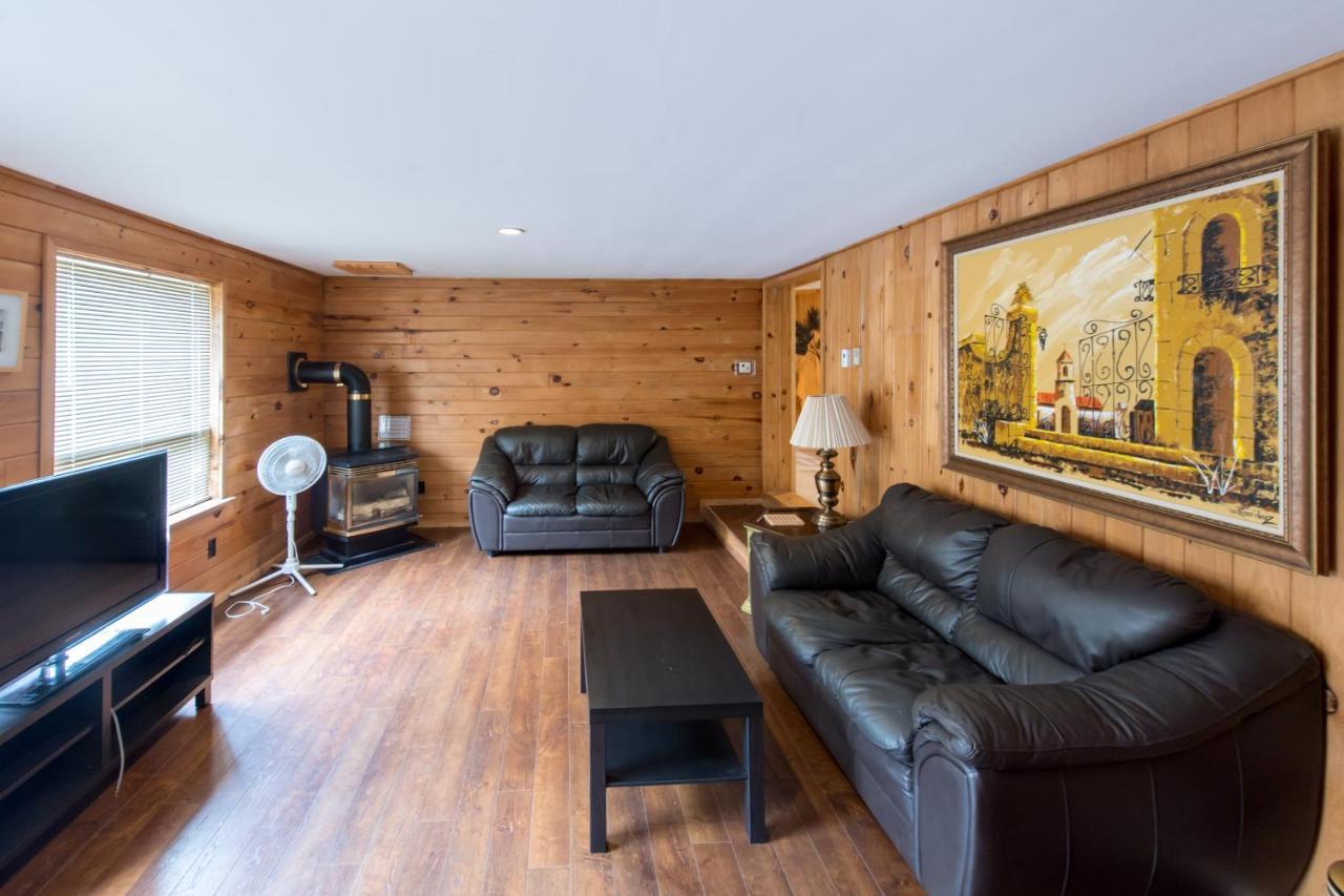 Madawaska Lodge-Cottage Bagian luar foto