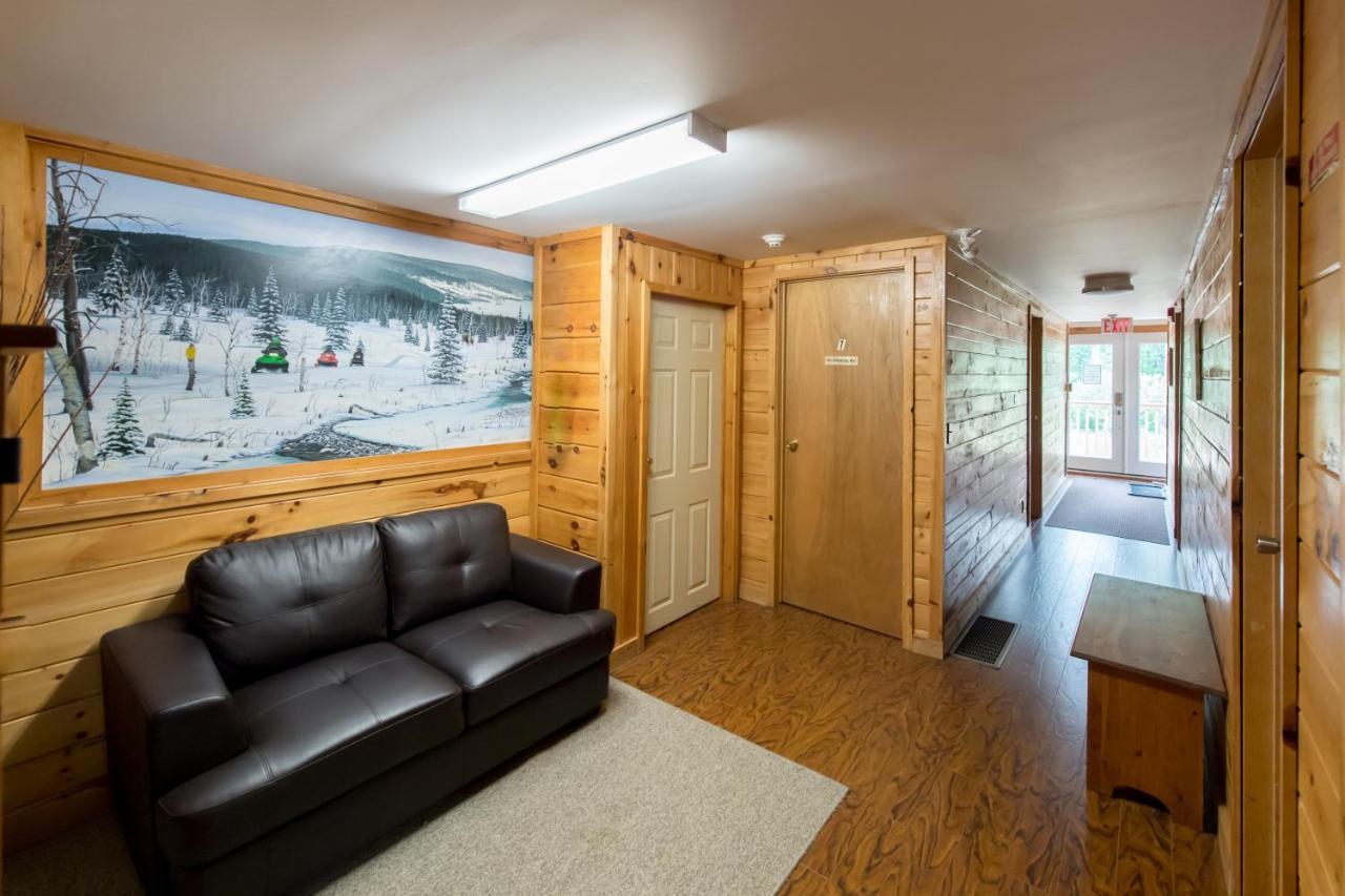 Madawaska Lodge-Cottage Bagian luar foto