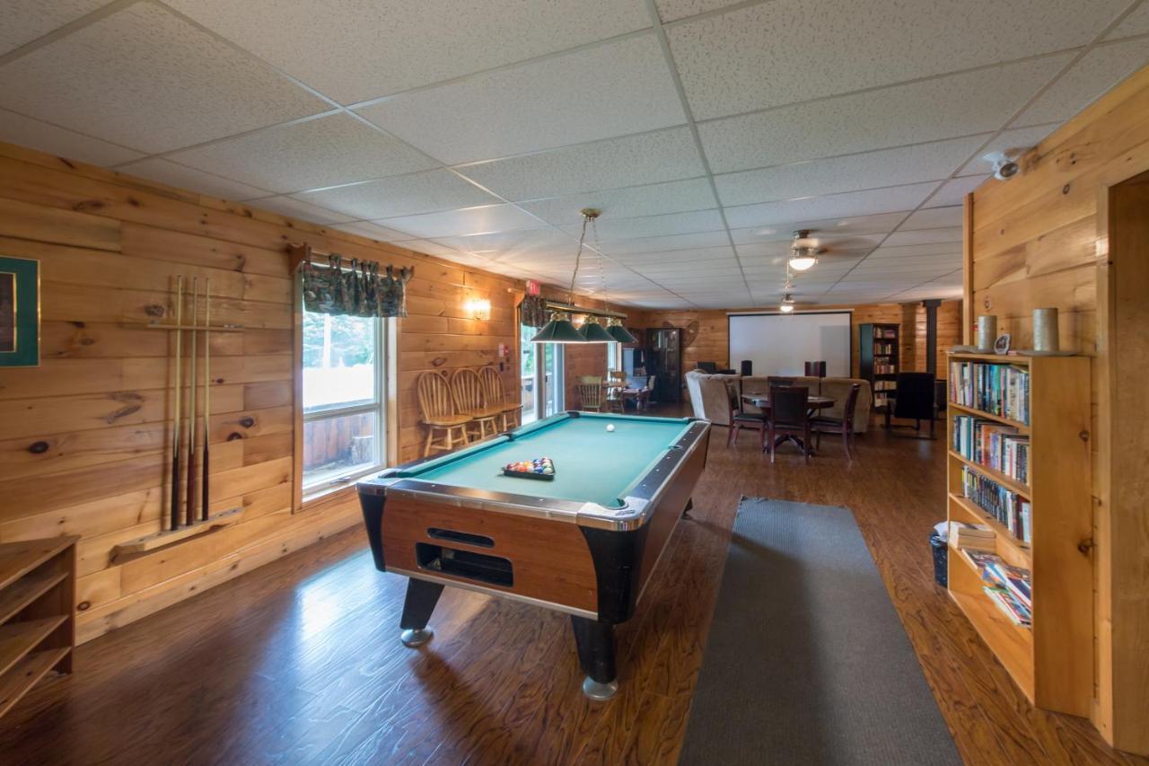 Madawaska Lodge-Cottage Bagian luar foto