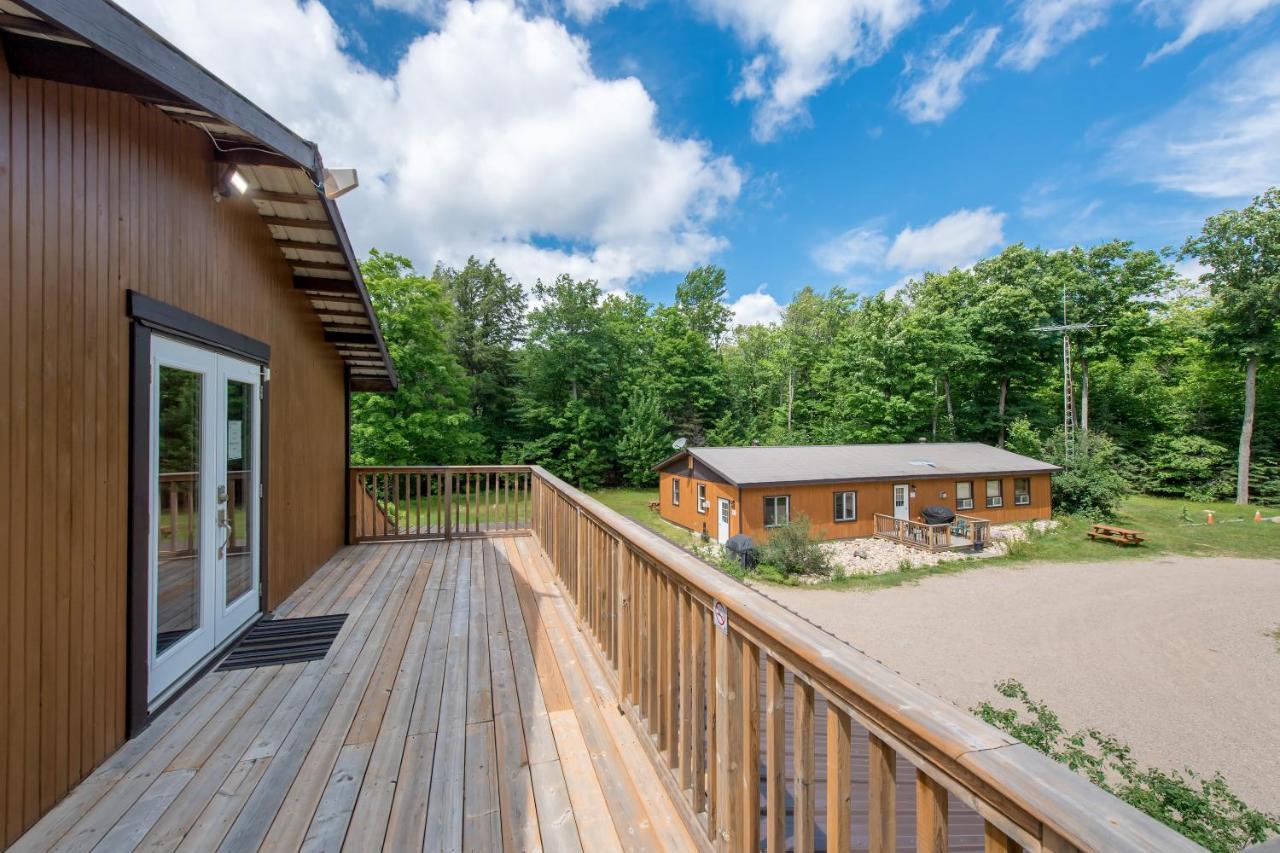 Madawaska Lodge-Cottage Bagian luar foto