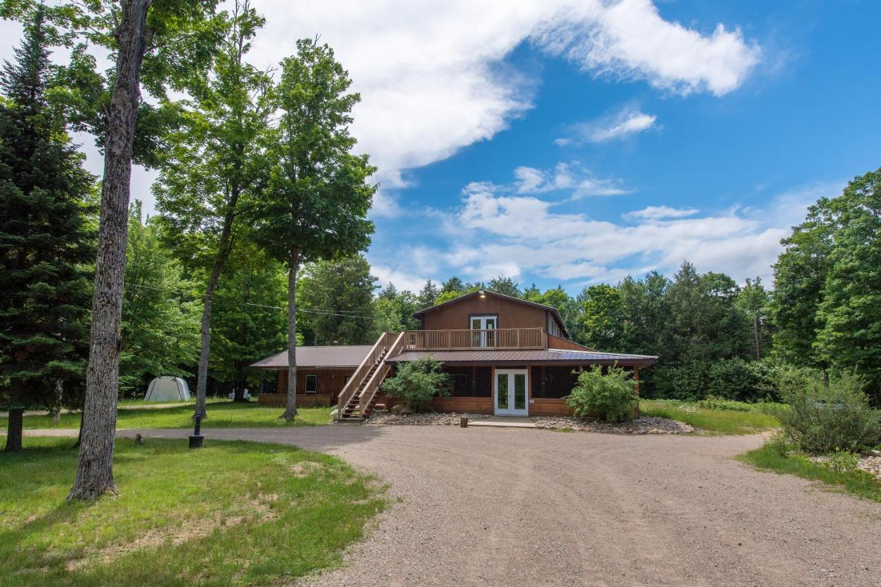 Madawaska Lodge-Cottage Bagian luar foto