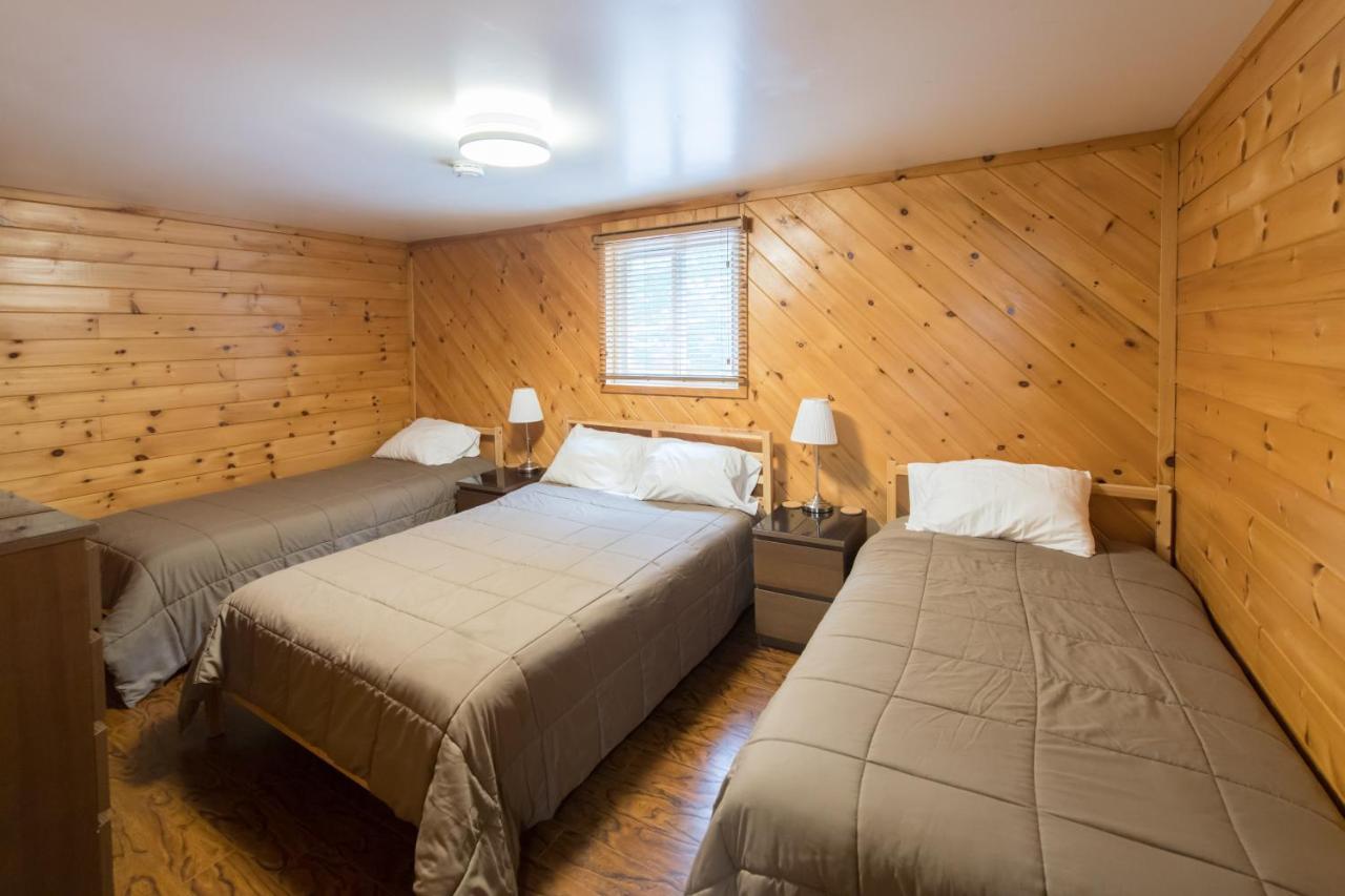 Madawaska Lodge-Cottage Bagian luar foto