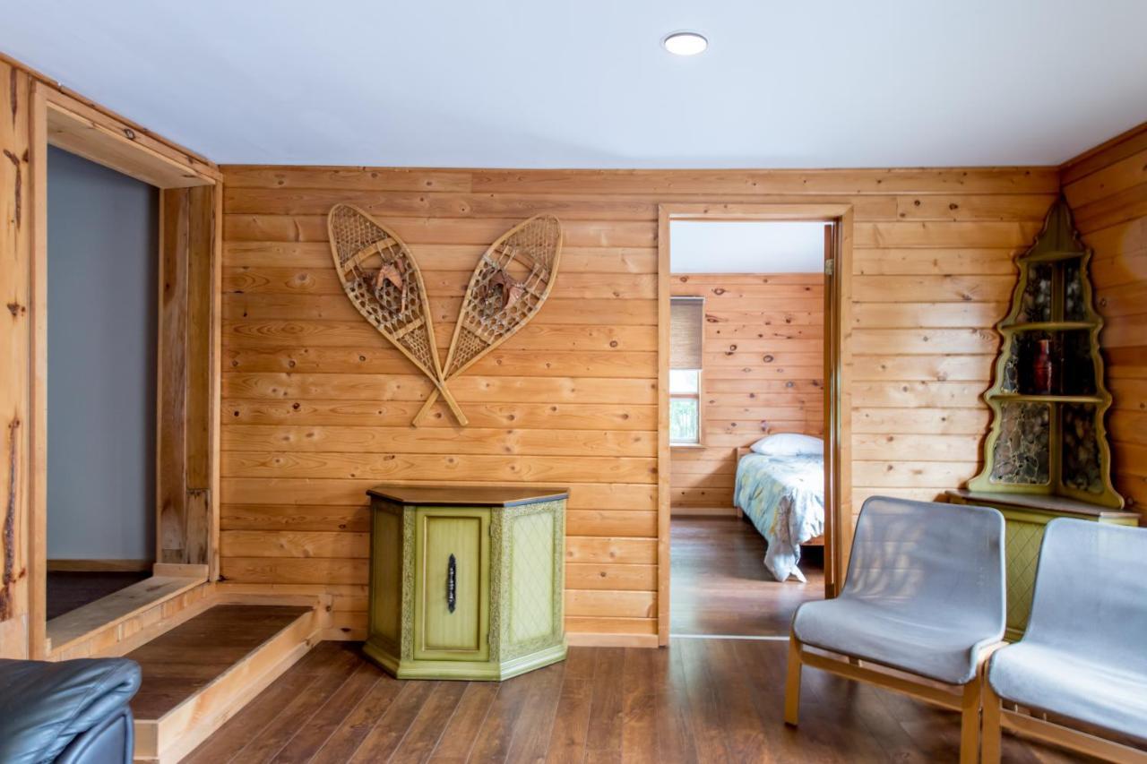 Madawaska Lodge-Cottage Bagian luar foto