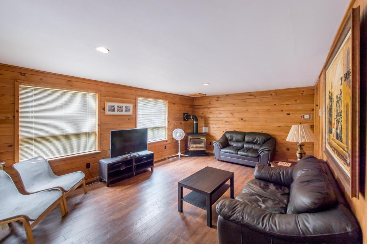 Madawaska Lodge-Cottage Bagian luar foto