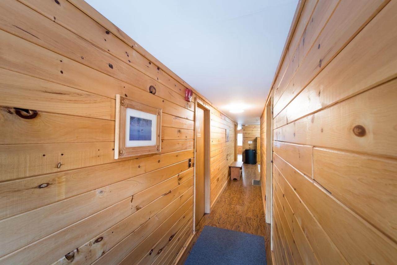 Madawaska Lodge-Cottage Bagian luar foto